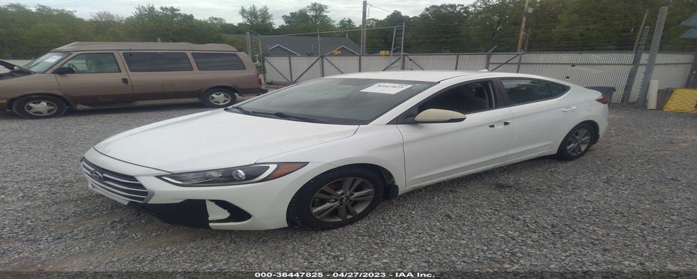 5NPD84LF8HH102002 2017 HYUNDAI ELANTRA photo no. 2