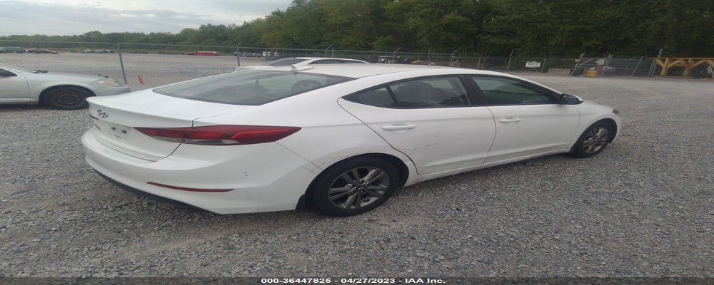 5NPD84LF8HH102002 2017 HYUNDAI ELANTRA photo no. 4