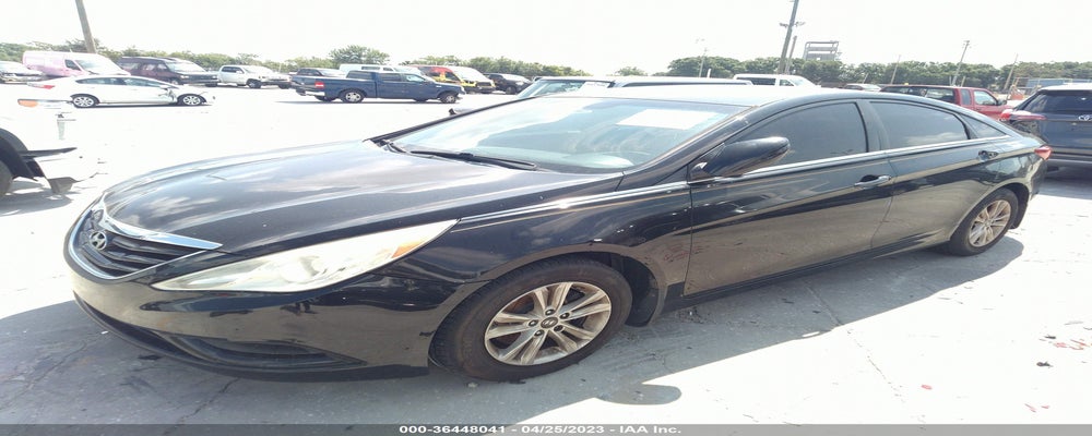5NPEB4AC8BH197358 2011 HYUNDAI SONATA photo no. 2