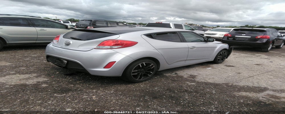 KMHTC6AD7HU307349 2017 HYUNDAI VELOSTER photo no. 4