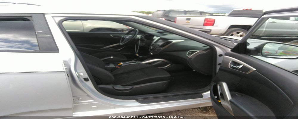 KMHTC6AD7HU307349 2017 HYUNDAI VELOSTER photo no. 5