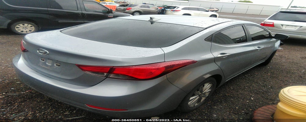 5NPDH4AEXFH637775 2015 HYUNDAI ELANTRA photo no. 4