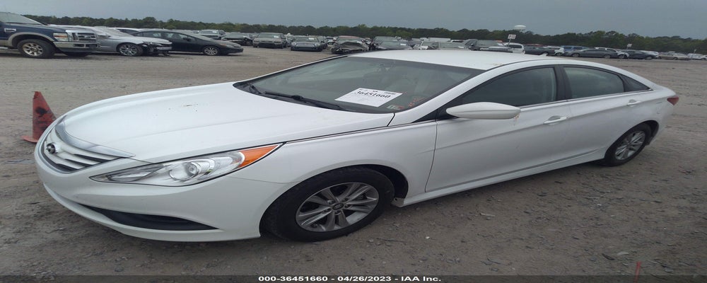 5NPEB4AC3EH867581 2014 HYUNDAI SONATA photo no. 2