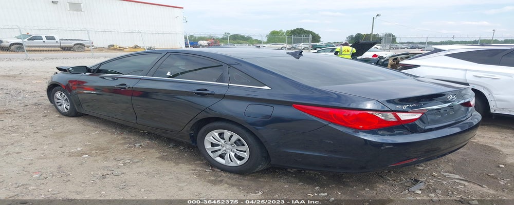 5NPEB4AC0BH192624 2011 HYUNDAI SONATA photo no. 3