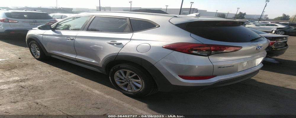 KM8J33A40JU696041 2018 HYUNDAI TUCSON photo no. 3