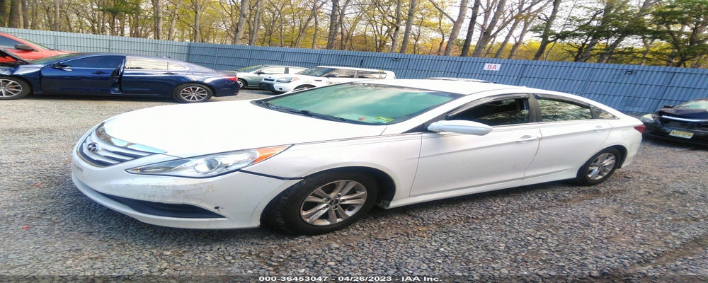 5NPEB4AC0EH861558 2014 HYUNDAI SONATA photo no. 2
