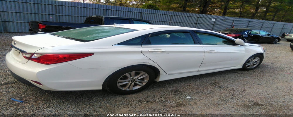 5NPEB4AC0EH861558 2014 HYUNDAI SONATA photo no. 4