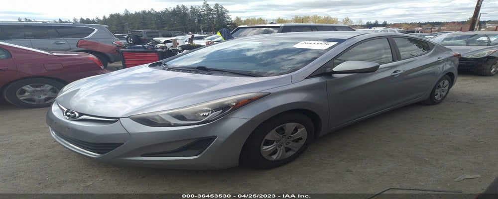 5NPDH4AE3GH697043 2016 HYUNDAI ELANTRA photo no. 2
