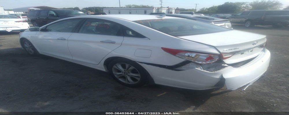 5NPEC4AC4BH198942 2011 HYUNDAI SONATA photo no. 3