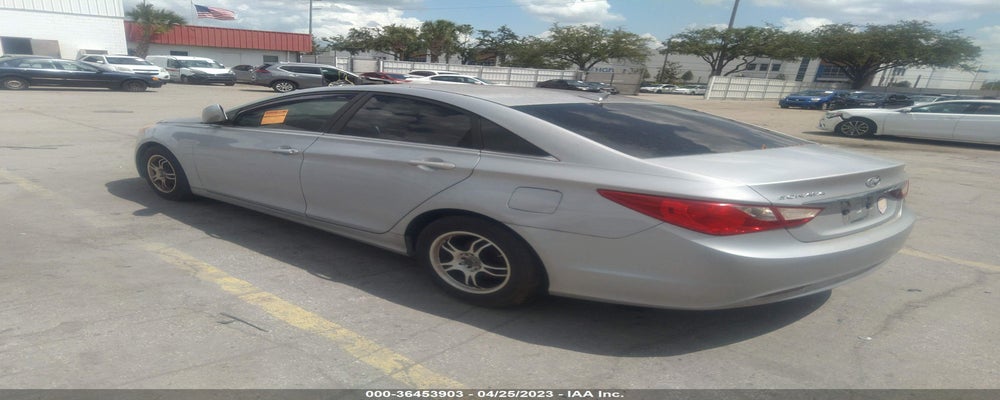 5NPEB4AC2BH073196 2011 HYUNDAI SONATA photo no. 3