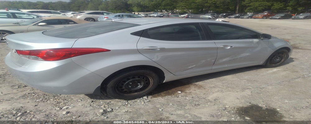 5NPDH4AEXDH206446 2013 HYUNDAI ELANTRA photo no. 4