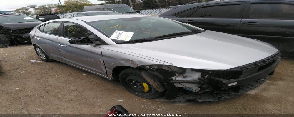 5NPD74LFXJH236566 2018 HYUNDAI ELANTRA photo no. 4