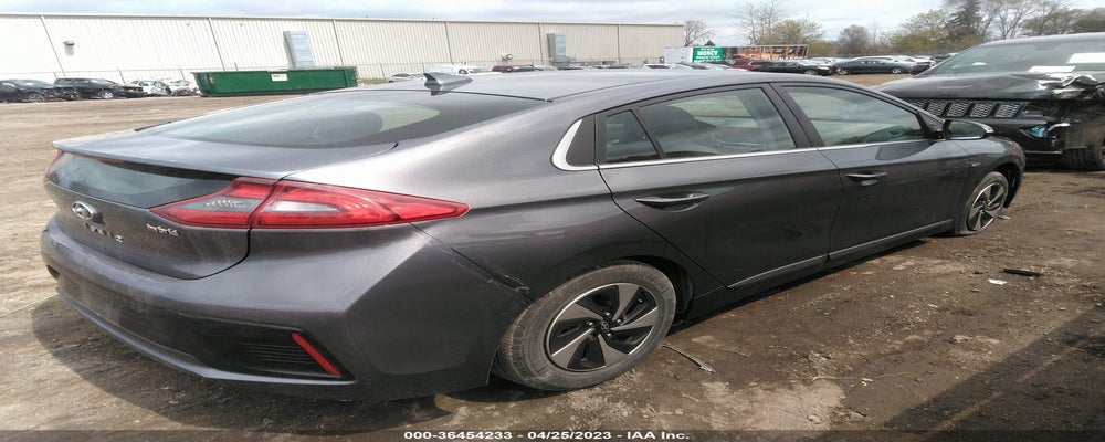 KMHC75LC6KU140766 2019 HYUNDAI IONIQ HYBRID photo no. 4