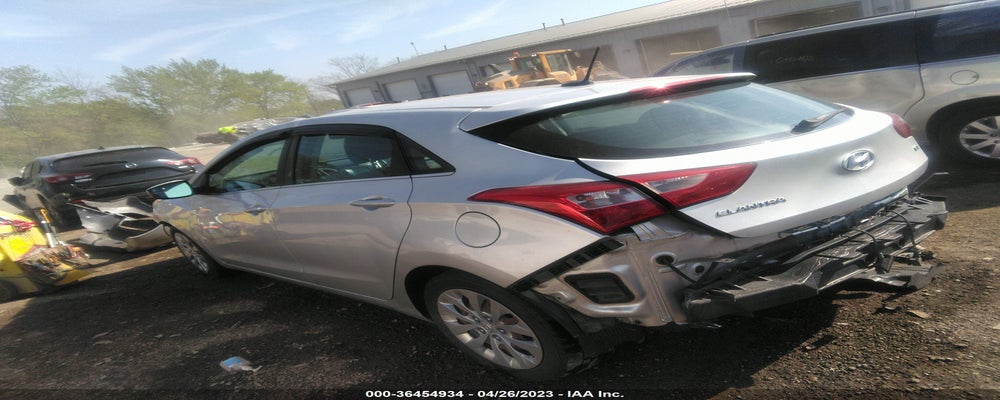 KMHD35LH9GU315160 2016 HYUNDAI ELANTRA GT photo no. 3