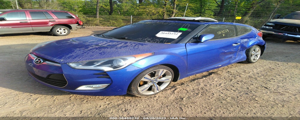 KMHTC6AD6CU028029 2012 HYUNDAI VELOSTER photo no. 2