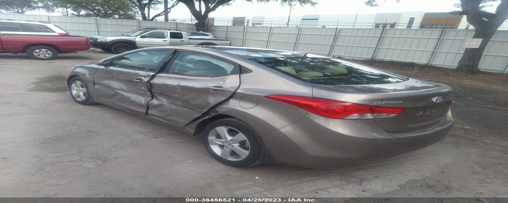 5NPDH4AE3DH300779 2013 HYUNDAI ELANTRA photo no. 3