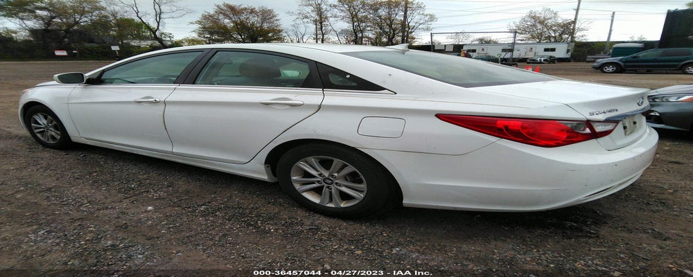 5NPEB4AC3CH393886 2012 HYUNDAI SONATA photo no. 3