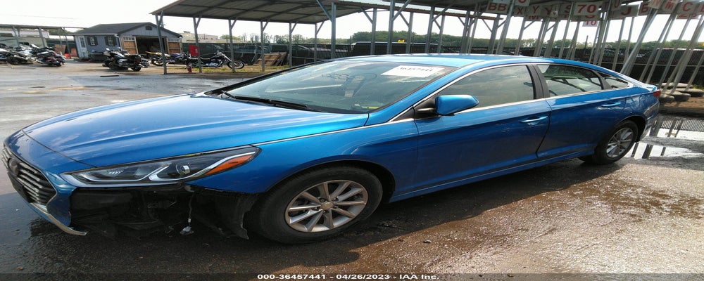 5NPE24AF0JH699807 2018 HYUNDAI SONATA photo no. 2
