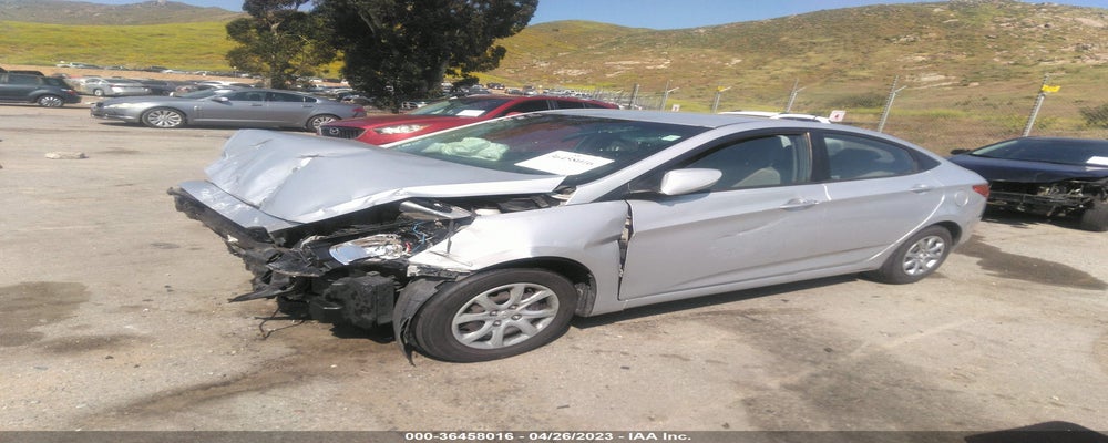 KMHCT4AE1EU688141 2014 HYUNDAI ACCENT photo no. 2