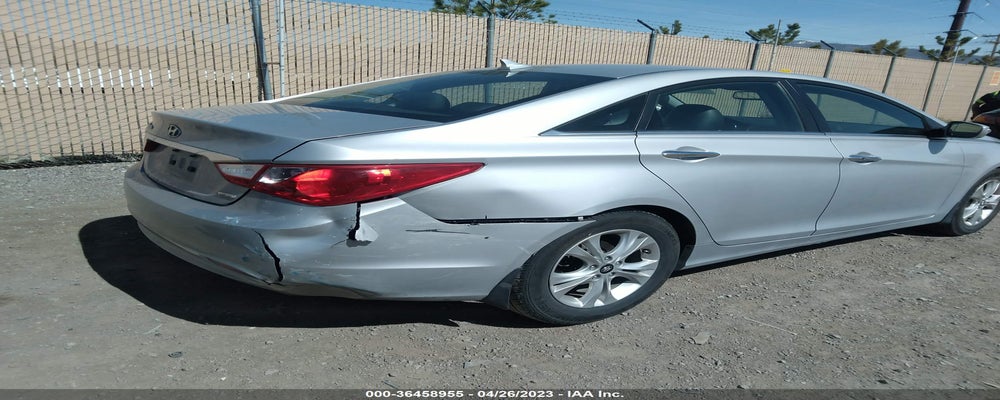 5NPEC4ACXBH142472 2011 HYUNDAI SONATA photo no. 6