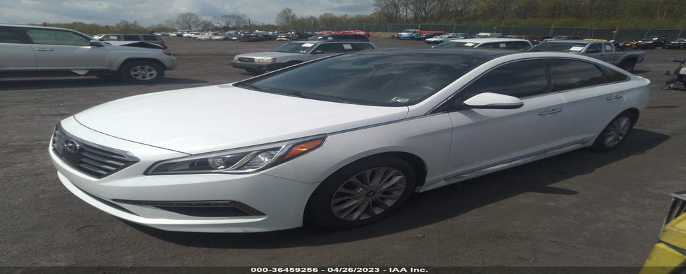 5NPE34AF1FH016856 2015 HYUNDAI SONATA photo no. 2