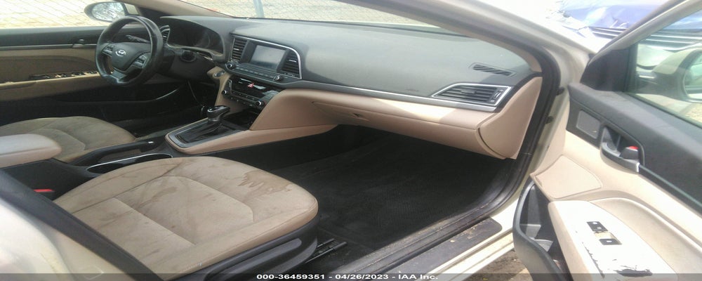 KMHD84LF5JU588582 2018 HYUNDAI ELANTRA photo no. 5