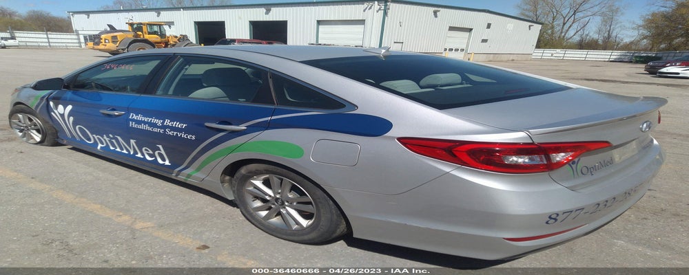 5NPE24AF4HH468015 2017 HYUNDAI SONATA photo no. 3