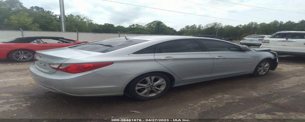 5NPEC4AC6BH140105 2011 HYUNDAI SONATA photo no. 4