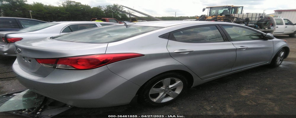 5NPDH4AE3DH272689 2013 HYUNDAI ELANTRA photo no. 4