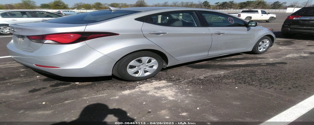 5NPDH4AE8GH775946 2016 HYUNDAI ELANTRA photo no. 4