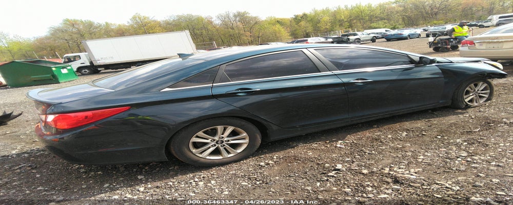 5NPEB4AC4DH651544 2013 HYUNDAI SONATA photo no. 4
