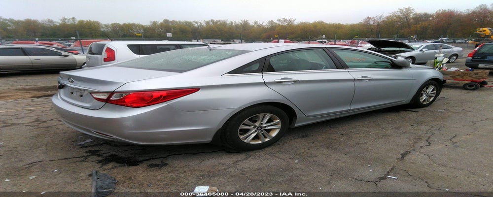 5NPEB4AC1DH550932 2013 HYUNDAI SONATA photo no. 4