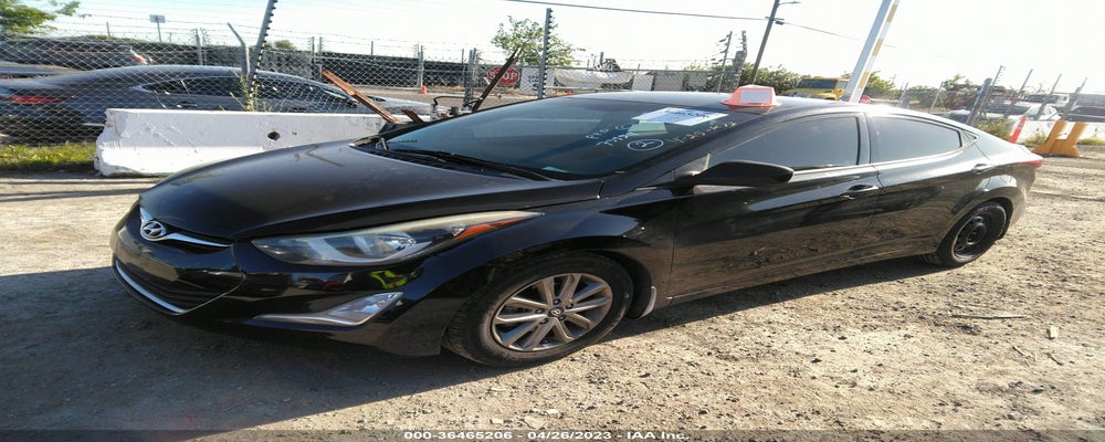 5NPDH4AE2GH658864 2016 HYUNDAI ELANTRA photo no. 2