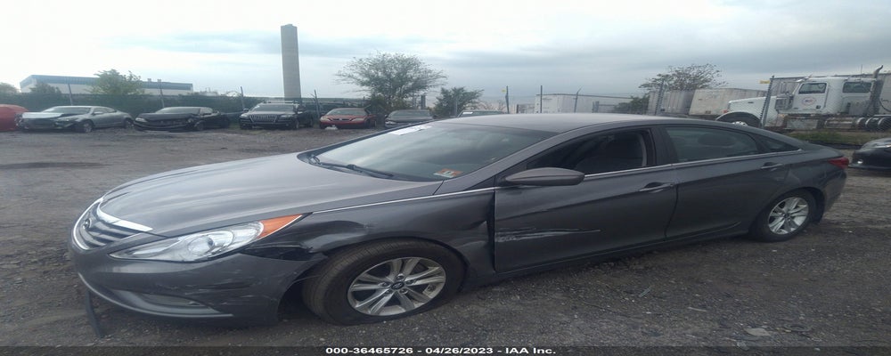 5NPEB4AC4DH775300 2013 HYUNDAI SONATA photo no. 2