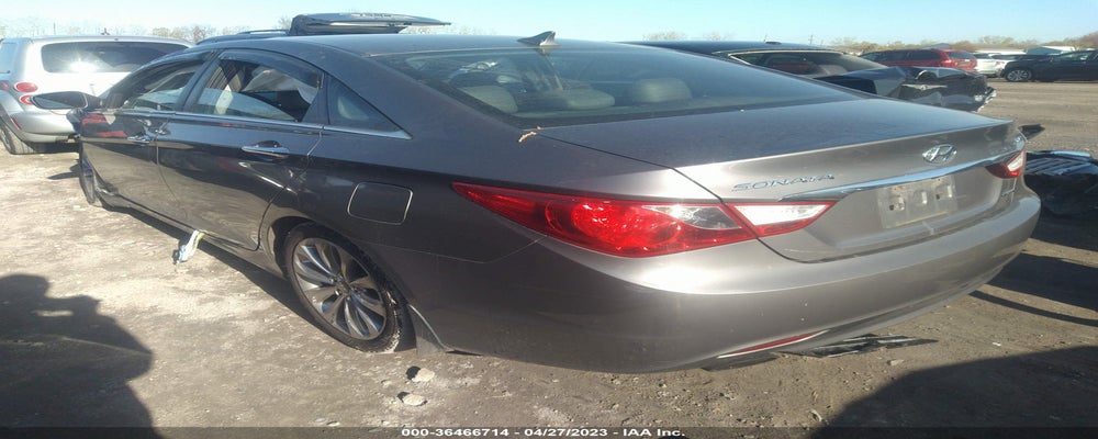 5NPEC4AB3BH240735 2011 HYUNDAI SONATA photo no. 3