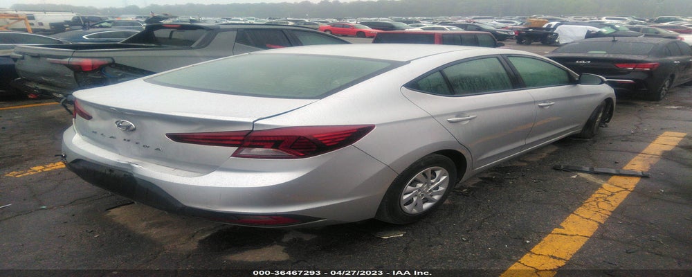 5NPD74LF4KH498018 2019 HYUNDAI ELANTRA photo no. 4