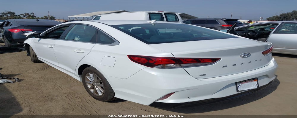 5NPE24AF0KH770215 2019 HYUNDAI SONATA photo no. 3