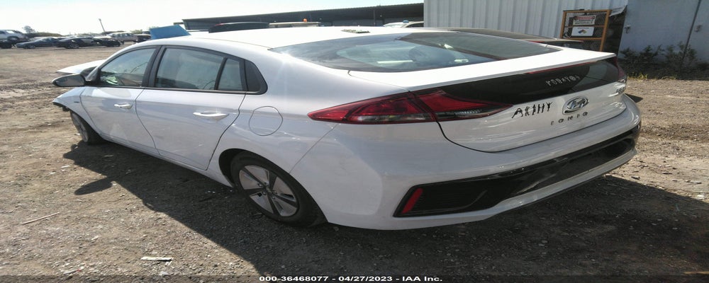 KMHC65LC4HU057025 2017 HYUNDAI IONIQ HYBRID photo no. 3
