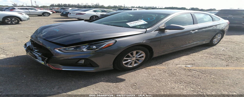 5NPE24AF3JH717264 2018 HYUNDAI SONATA photo no. 2