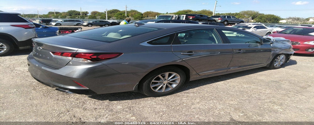 5NPE24AF3JH717264 2018 HYUNDAI SONATA photo no. 4