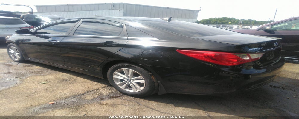 5NPEB4AC5BH127672 2011 HYUNDAI SONATA photo no. 3