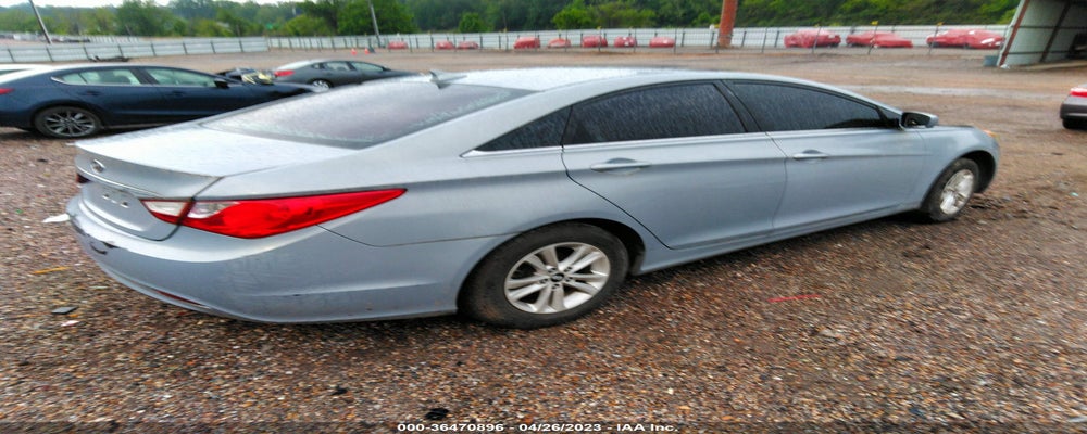 5NPEB4AC7BH238370 2011 HYUNDAI SONATA photo no. 4