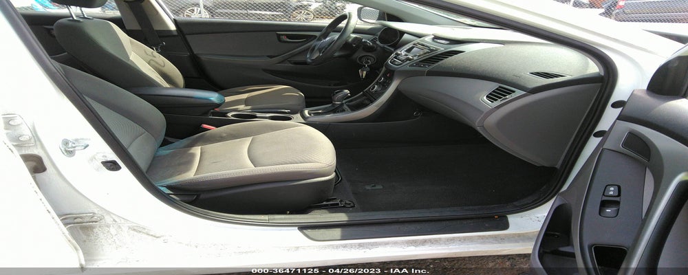5NPDH4AE1GH786173 2016 HYUNDAI ELANTRA photo no. 5