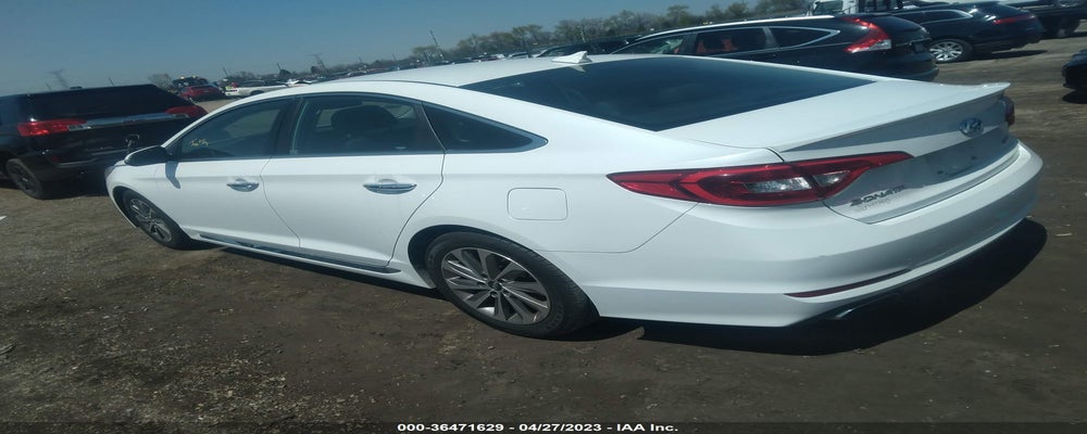 5NPE34AF0FH215512 2015 HYUNDAI SONATA photo no. 3
