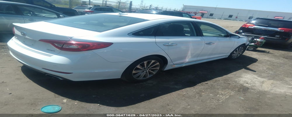 5NPE34AF0FH215512 2015 HYUNDAI SONATA photo no. 4