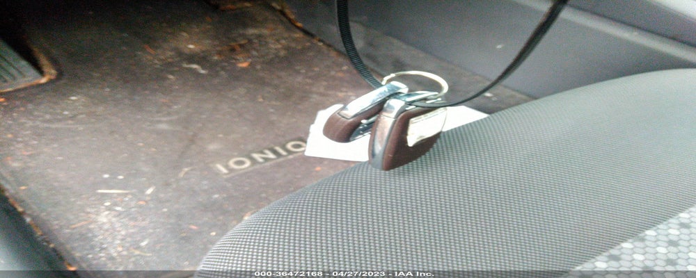 KMHC65LD7KU145843 2019 HYUNDAI IONIQ PLUG-IN HYBRID photo no. 11