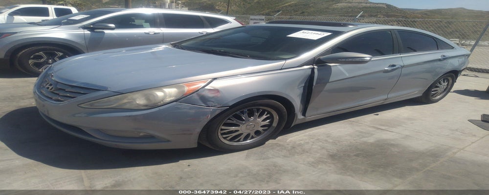 5NPEC4AC8BH140736 2011 HYUNDAI SONATA photo no. 2