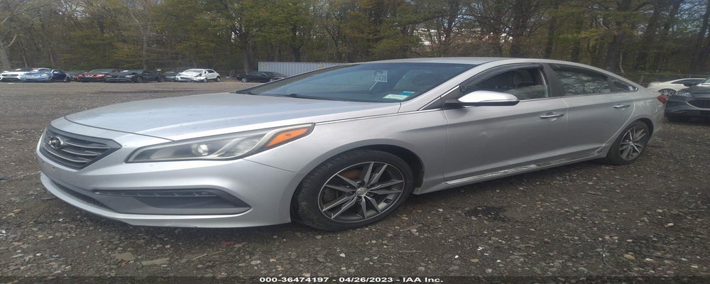 5NPE34AB7FH103299 2015 HYUNDAI SONATA photo no. 2