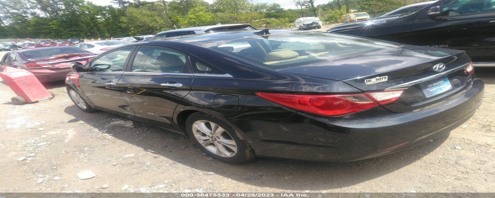 5NPEC4AC2BH260032 2011 HYUNDAI SONATA photo no. 3