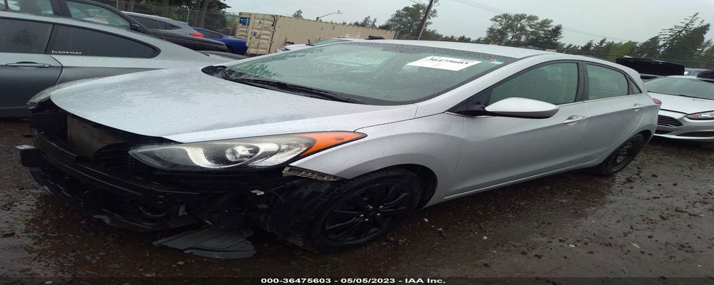 KMHD35LH4GU263176 2016 HYUNDAI ELANTRA GT photo no. 2